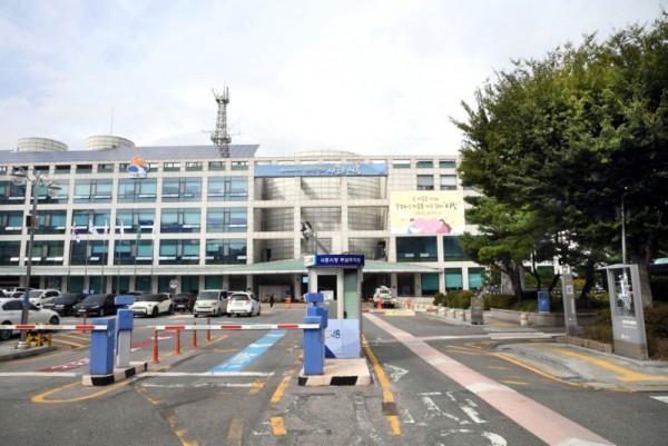 시흥시청+10월+전경+(8) (1).jpg